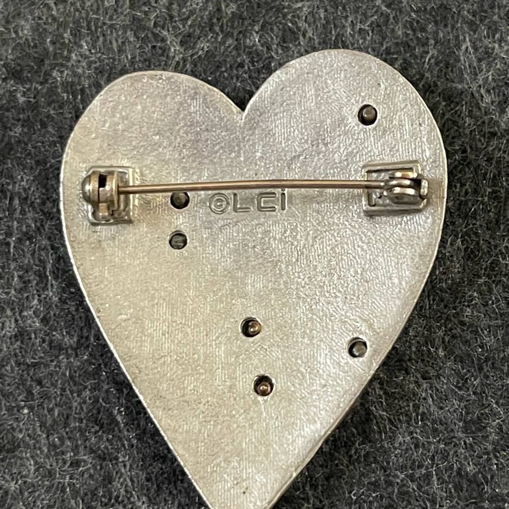 Vintage Liz Claiborne heart brooch - Picture 2 of 2